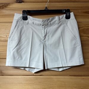 Calvin Klein Women's Beige Shorts Size 6